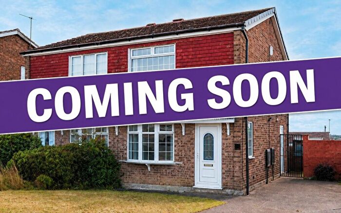2 Bedroom Semi-Detached House To Rent In Holyrood Rise, Bramley, S66