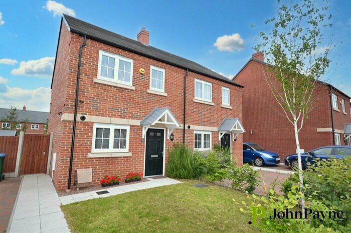 2 Bedroom Semi-Detached House To Rent In Oakwood Avenue, Willenhall, Coventry, West Midlands, CV3