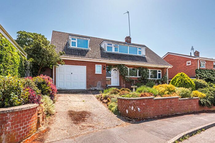 3 Bedroom Detached House For Sale In Detached Family Home In Dereham, NR19