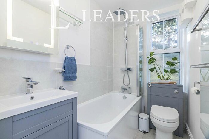 2 Bedroom Apartment To Rent In Malden Court, West Barnes Lane, KT3