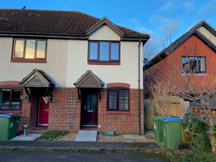 2 Bedroom House To Rent In Wordsworth Place, Horsham, RH12