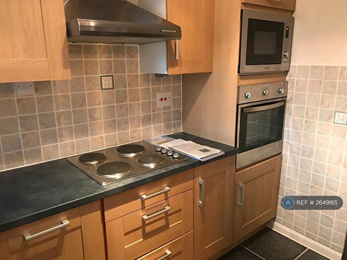 1 Bedroom Flat To Rent In Westfield Court, Fleet, GU51