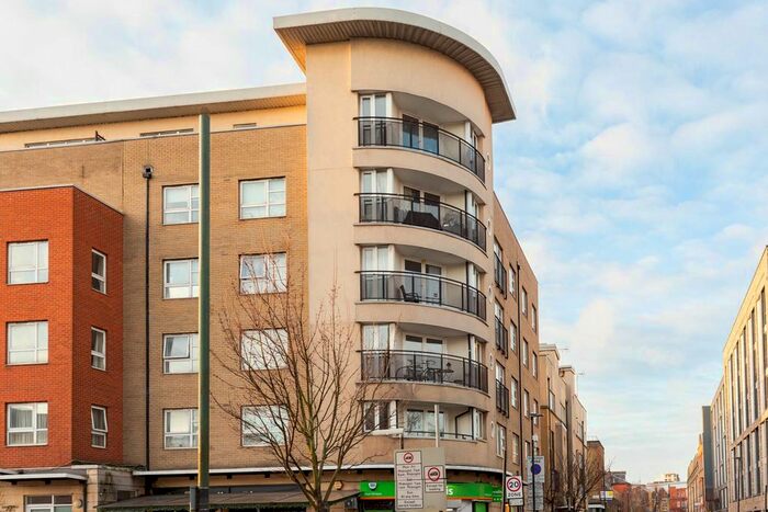 2 Bedroom Flat To Rent In Brockway House, Holloway Road, London, Greater London, N7