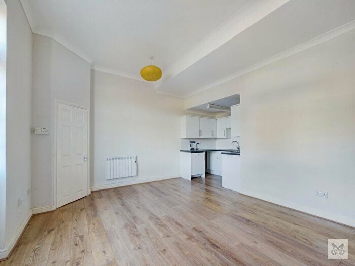2 Bedroom Apartment To Rent In Ramsgate Road, Broadstairs, Kent, CT10