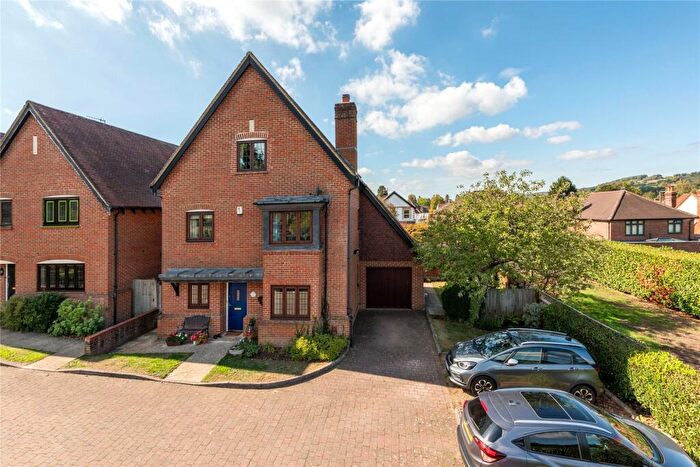 5 Bedroom Detached House For Sale In Ashurst Place, Dorking, Surrey, RH4