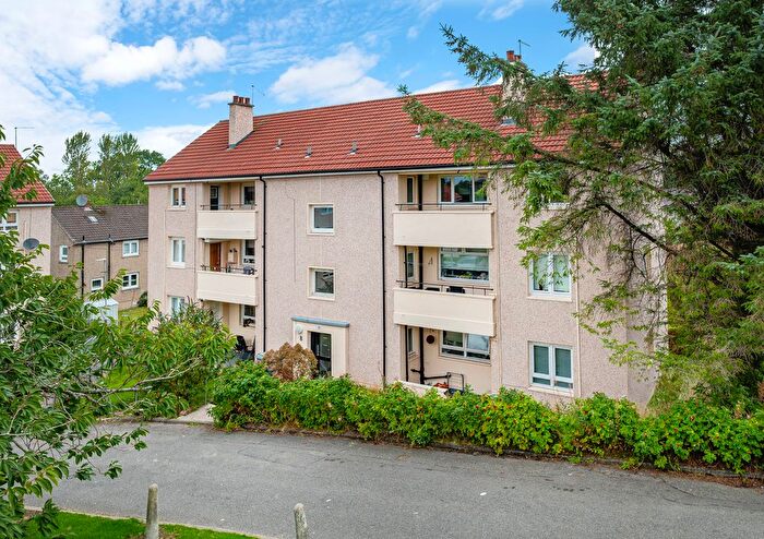 3 Bedroom Flat For Sale In Drumilaw Road, Rutherglen, Glasgow, G73