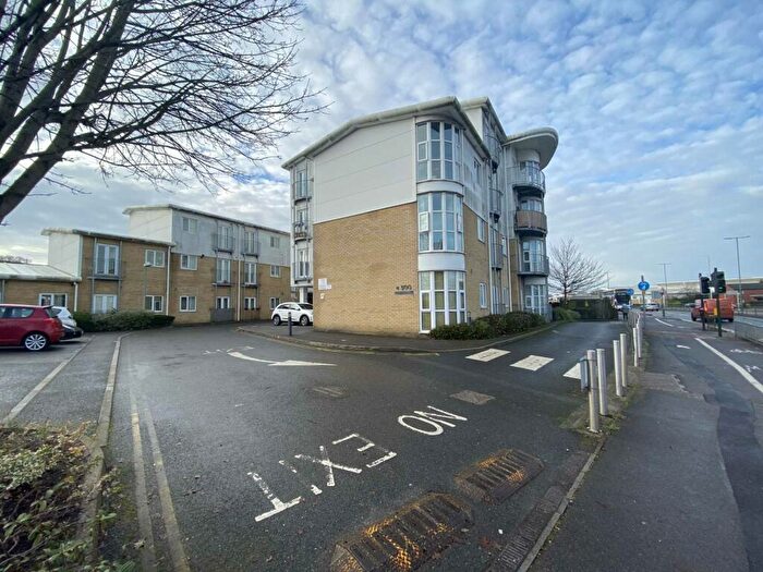 Apartment To Rent In Please Apply Online Not By Calling The Office And Check The Advert In Full Before Applying, BH8