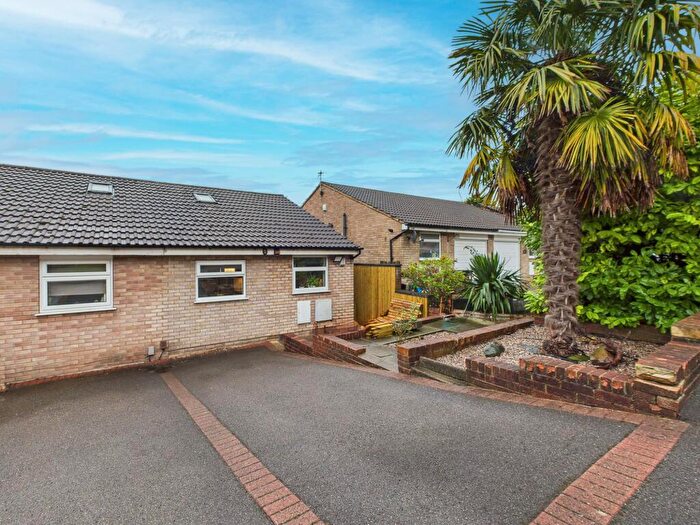 2 Bedroom Semi-Detached House For Sale In Chesterfield Avenue, Gedling, Nottingham, NG4