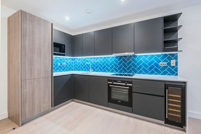 2 Bedroom Flat To Rent In Gorsuch Place, London, E2