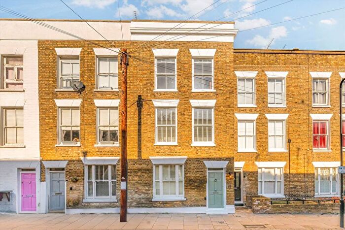 4 Bedroom Terraced House For Sale In Herbert Street, Kentish Town, NW5