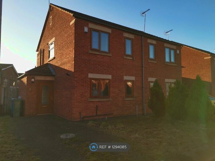 3 Bedroom Semi-Detached House To Rent In Carr Lane, Warsop NG20