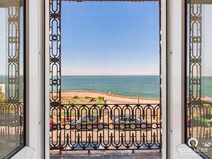 2 Bedroom Flat For Sale In Sea View Terrace, Margate, Kent, CT9