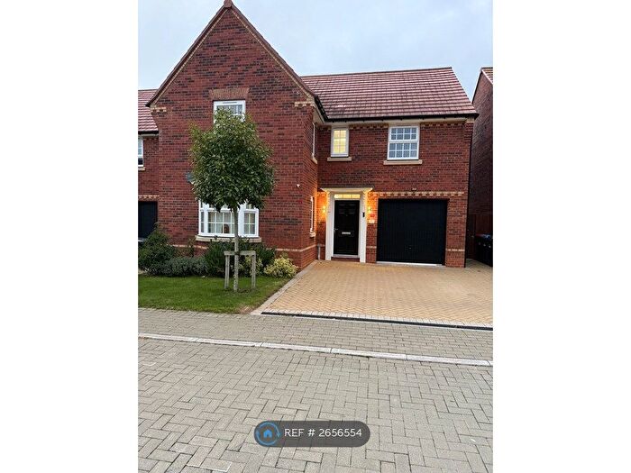 4 Bedroom Detached House To Rent In Ceres Grove, Milton Keynes, MK11