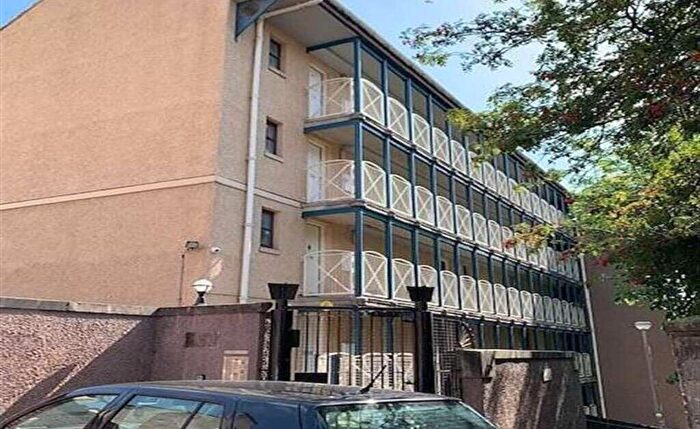 1 Bedroom Apartment To Rent In Ft, Gullans Close, The Cannongate, Edinburgh, EH8