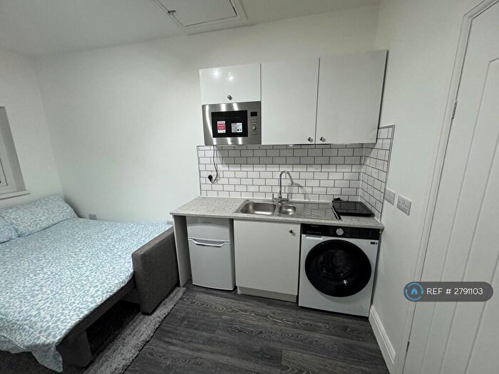 Studio To Rent In Heath Park Drive, Cardiff, CF14