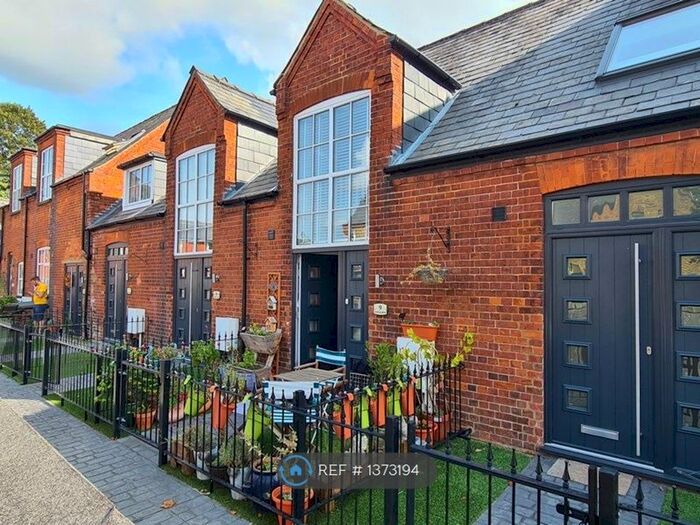 1 Bedroom Terraced House To Rent In Charlie Mews, Farnborough, GU14