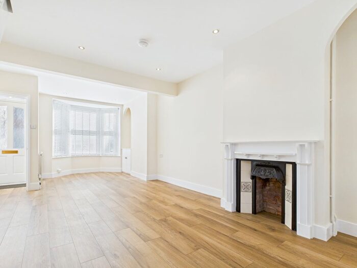 2 Bedroom Terraced House To Rent In Flaxfield Road, Town Centre, Basingstoke, RG21