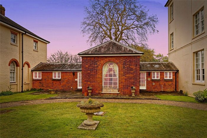 2 Bedroom Bungalow For Sale In Lees Court, Sheldwich Lees, Faversham, Kent, ME13