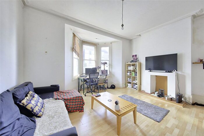 1 Bedroom Flat To Rent In Trinity Road, London, SW17