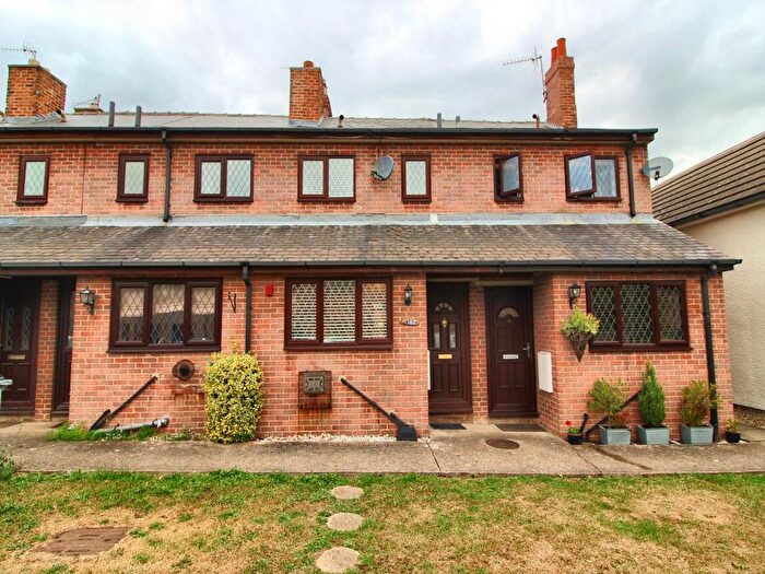 2 Bedroom Terraced House To Rent In Milton Road, Hoyland, Barnsley, S74