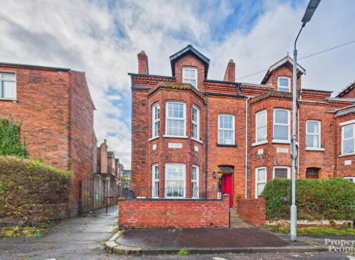 5 Bedroom End Of Terrace House For Sale In Newington Avenue, Belfast, BT15