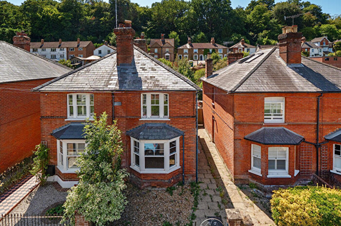 3 Bedroom Semi Detached House For Sale In Town End Street, Godalming, Surrey, GU7