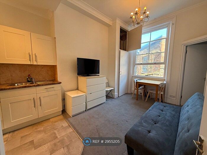 2 Bedroom Flat To Rent In City Road, London, EC1V