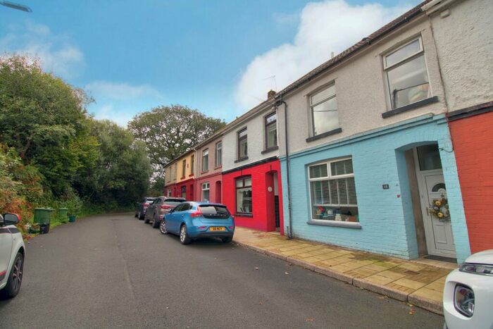 3 Bedroom Terraced House For Sale In Collwyn Street, Porth, CF39
