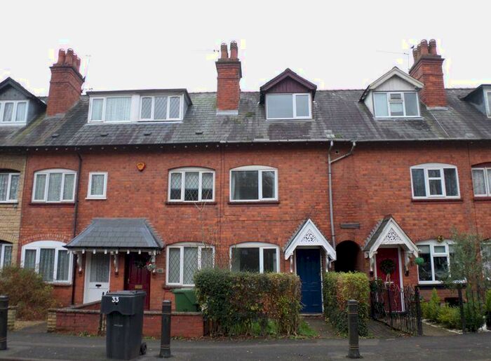 3 Bedroom Terraced House To Rent In Hewell Road, Barnt Green., B45