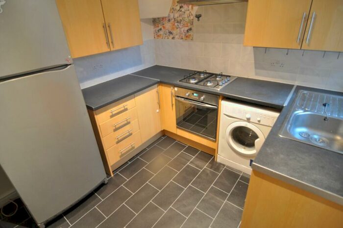 2 Bedroom House To Rent In St Georges Road, Barnsley, S70