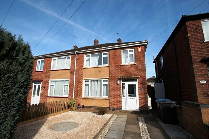 2 Bedroom Flat To Rent In Collingwood Avenue, Bilton, Rugby, CV22