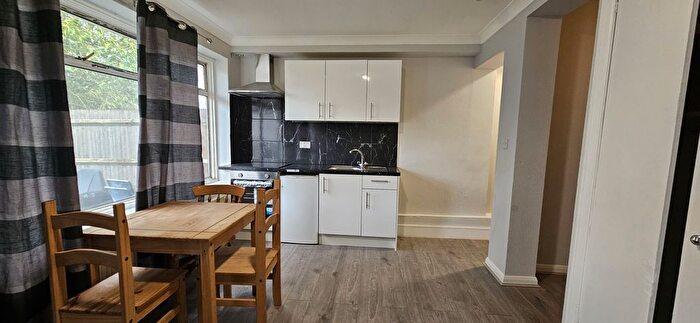 Studio To Rent In Whitchurch Lane, Edgware, HA8