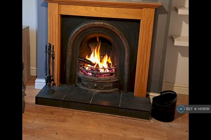 2 Bedroom Semi-Detached House To Rent In Gordon Road, Stoke On Trent, ST6