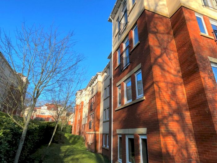 1 Bedroom Flat To Rent In Queripel Close, Tunbridge Wells, TN2