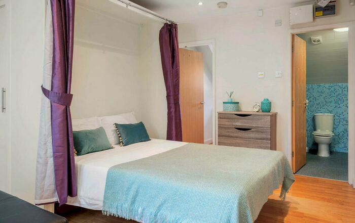 1 Bedroom Flat To Rent In Hyde Terrace, Leeds, LS2