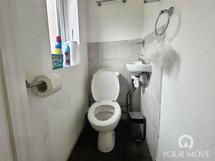 1 Bedroom Property To Rent In Edwin Street, Gravesend, Kent, DA12