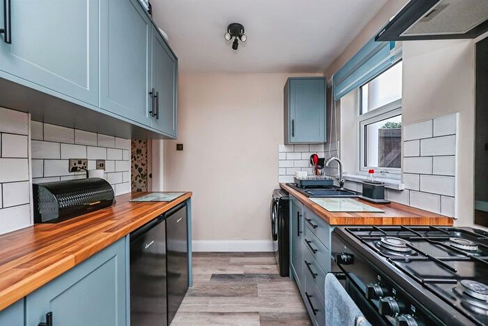 2 Bedroom Semi-detached House For Sale In Baker Road, Giltbrook, Nottingham, NG16