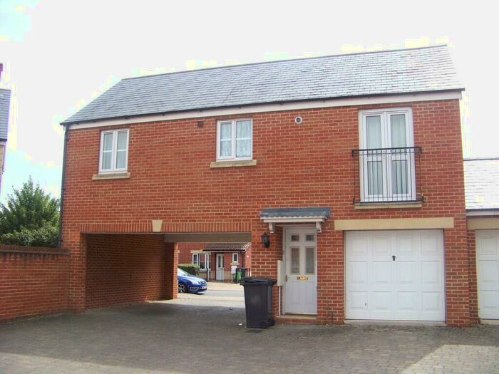 2 Bedroom Coach House To Rent In Longridge Way, Weston Village, BS24
