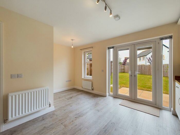 3 Bedroom SemiDetached House To Rent In Sunnyside Drive, Biggar, ML12