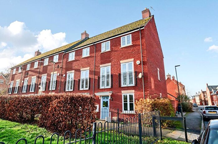3 Bedroom End Of Terrace House For Sale In Beauchamp Walk, Walton Cardiff, Tewkesbury, GL20
