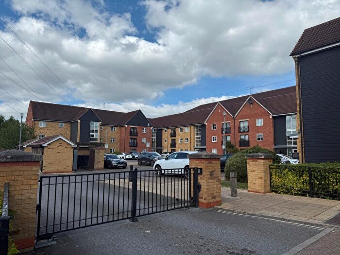 1 Bedroom Apartment To Rent In Trelawney Place, Chafford Hundred, RM16