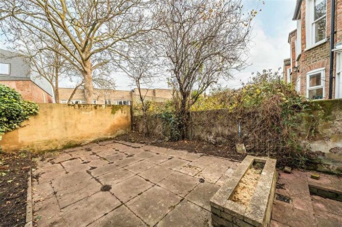 3 Bedroom Terraced House For Sale In Rosebery Road, London, SW2