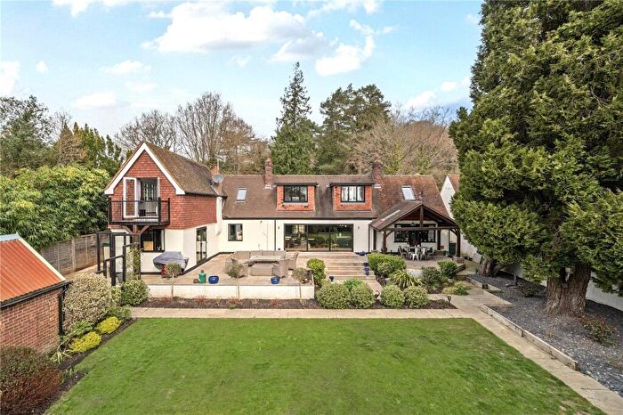 5 Bedroom Detached House For Sale In Saunders Lane, Woking, Surrey, GU22