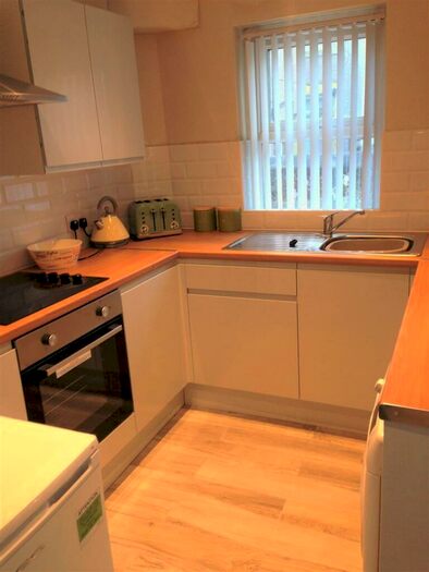 5 Bedroom Private Hall To Rent In Lune Street, Lancaster, LA1