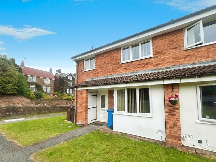 2 Bedroom Maisonette To Rent In Hunshelf Rd, Chapeltown, Sheffield, S35