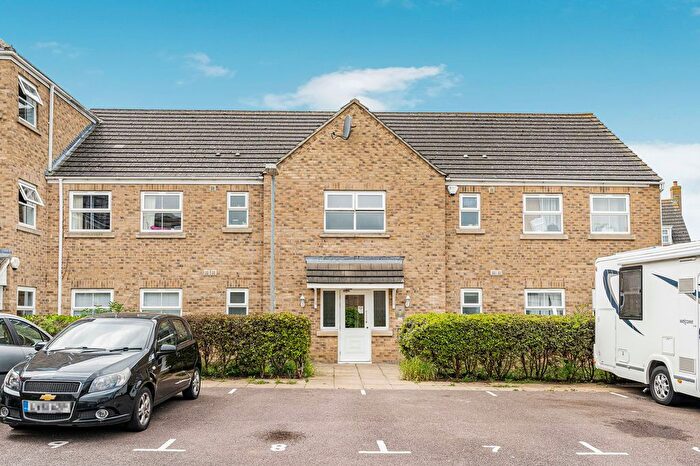 2 Bedroom Flat For Sale In Beevor Court, Sapley Huntingdon., PE28