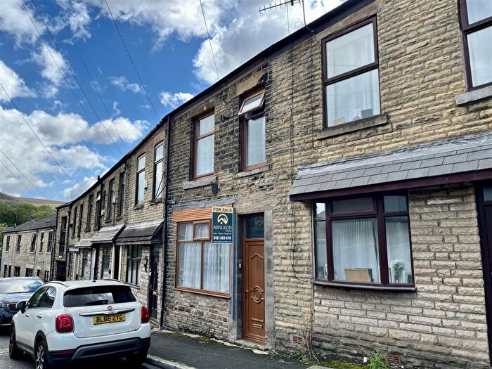 2 Bedroom Terraced House For Sale In Waggon Road, Mossley, Ashton-Under-Lyne, OL5