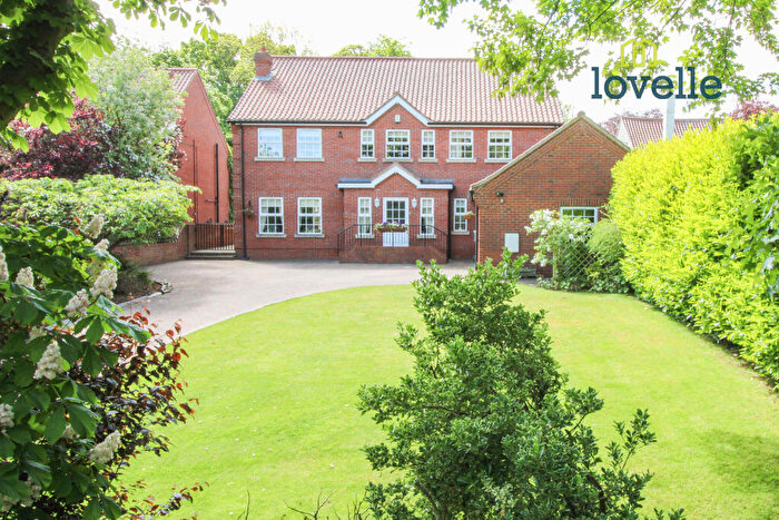 4 Bedroom Detached House For Sale In Old Main Road, Barnoldby Le Beck, DN37