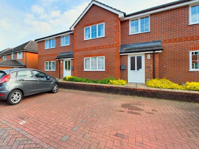 1 Bedroom Flat To Rent In Worting Road, Worting, Basingstoke, RG22