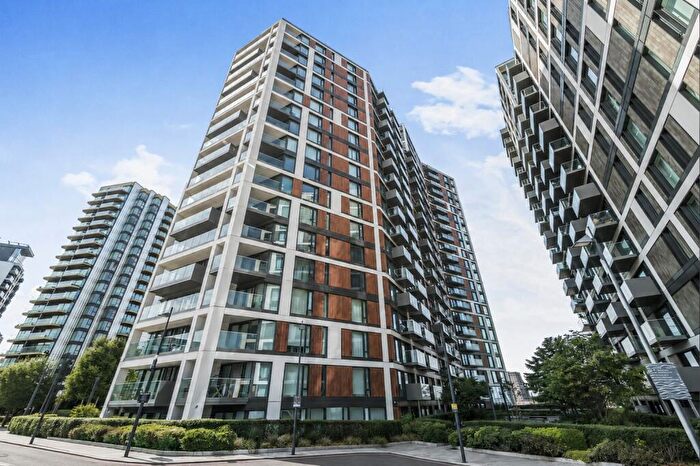 1 Bedroom Apartment For Sale In Duke Of Wellington Avenue, London, SE18